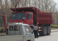 10 rodas camião basculante de 70 toneladas com o táxi de esqueleto de grande resistência unilateral