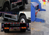 Balance o caminhão SINOTRUK HOWO 6-10CBM 4X2 ZZ1127G4215C1 da recolha de lixo do braço