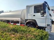 Consumo de combustível alto do caminhão de tanque do óleo dos cavalos-força 400HP HOWO de LHD 6×4 10wheels baixo