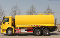 Caminhão de tanque da água da eficiência elevada 25CBM com pulverização alta e de baixo nível