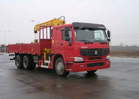 O caminhão de SINOTRUK montou o equipamento dos guindastes 12 toneladas de XCMG para levantar 6X4 290HP