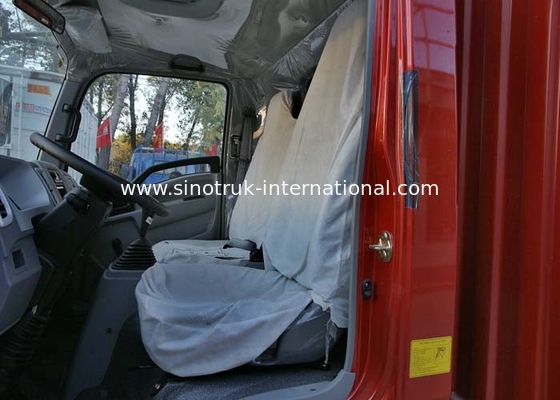 Camioneta vermelhos SINOTRUK HOWO 4,5 toneladas com o motor 490Xichai