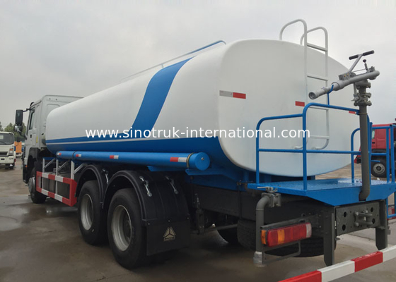 Molhe polvilhar o caminhão de tanque SINOTRUK HOWO LHD 6X4 18CBM para a pulverização do inseticida