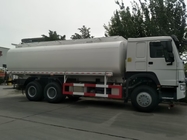 Branco do caminhão de tanque 10Wheels do óleo de SINOTRUK HOWO 6X4 25CBM 400Hp