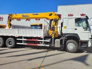 HOWO Equipamento de guindastes montados em caminhão 12 toneladas XCMG para elevação 6X4 LHD 400HP