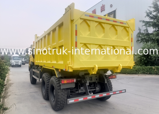 Sinotruk Howo Tipper Dump Truck 6 × 6 tração integral com 14.00R20 Pneus únicos 380 hp