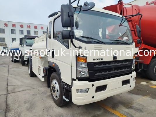 HOWO 4×2 caminhão leve 5-6CBM LHD 160HP
