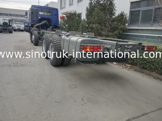 SINOTRUK HOWO Caminhão-tanque de petróleo Chassis 400HP 8X4 LHD 50 toneladas 40CBM