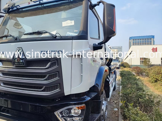 HOWO 300HP 10CBM 4x2 camião de sucção de esgoto: potência pesada, limpeza de precisão e eficiência incomparável