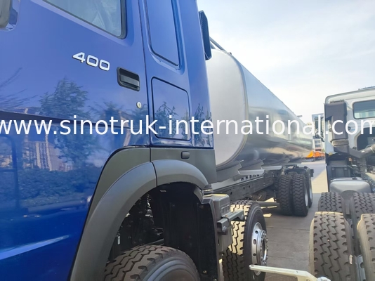 Caminhão de Combustível HOWO 8*4 400HP LHD para serviço pesado 40CBM Sistema de Tanque Duplo para Distribuição de Combustível de Longo Alcance