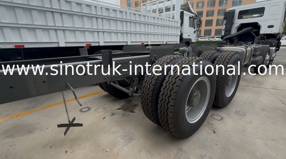 Caminhão de carga Sinotruk HOWO 8X4 400cv 12 rodas Cabine Face Fantasma