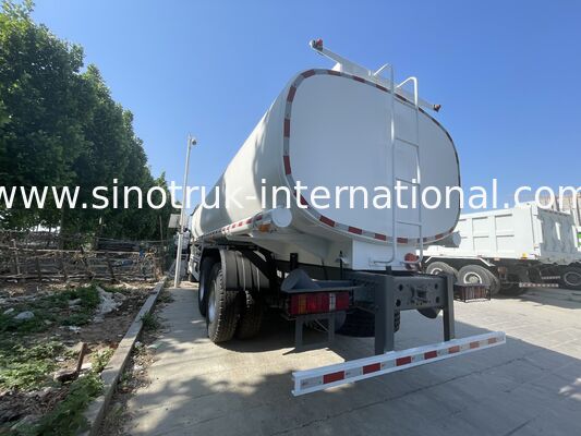 HOWO 8X4 Tanque de armazenamento de óleo de petróleo Caminhão de entrega de combustível 35CBM Duas luzes de aviso Com pistola de tubo