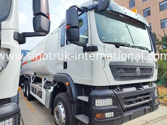 White HOWO TX 6×4 Carrinho de Transporte de Combustível 336HP∙ 25CBM Tanque de Combustível, Desempenho de Transporte Estável