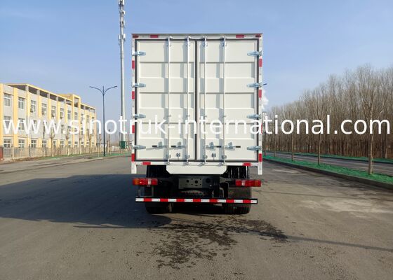 Caminhão de carga pesada de 6 × 4 acionamento movido por caixa de engrenagens Sinotruk oferecendo manuseio de carga superior e confiabilidade operacional