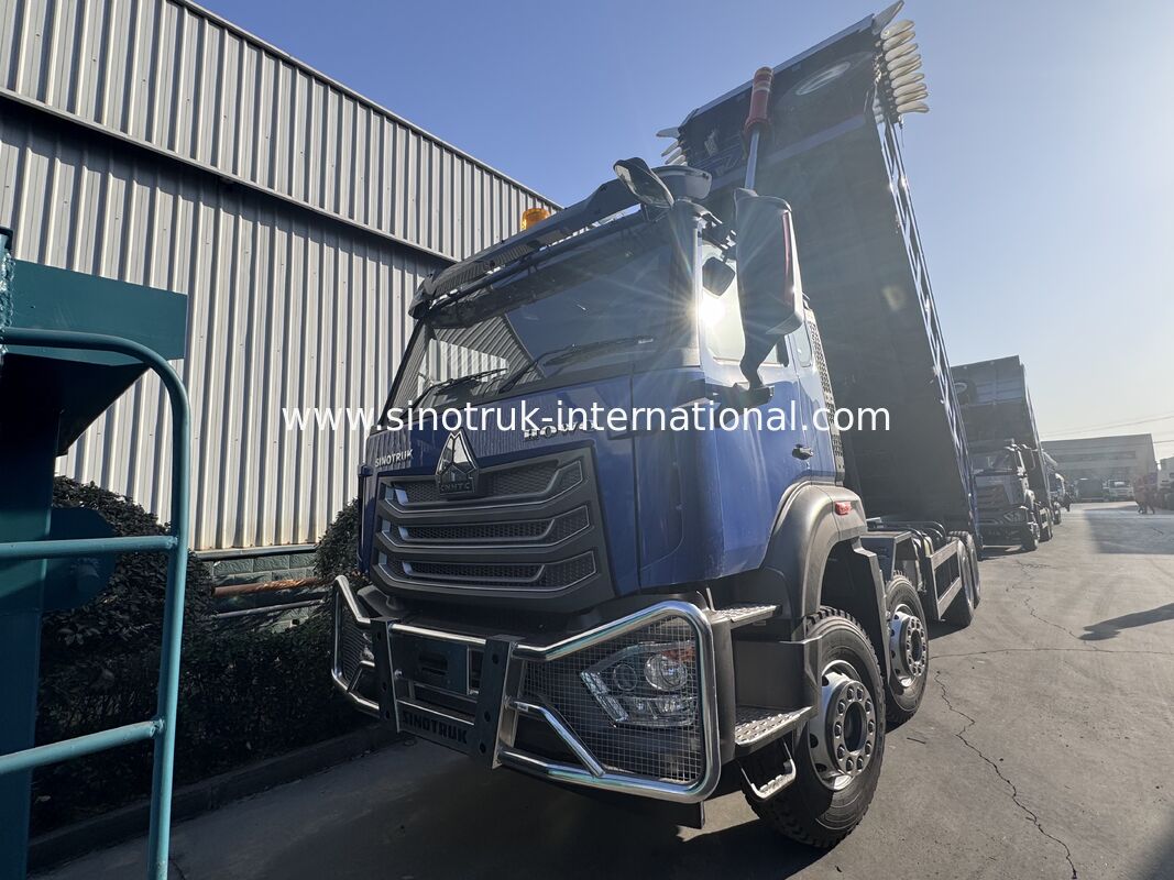 Sinotruk HOHAN Novo HOWO 8X4 camião de descarga 371hp H77L Cabina azul com lonas elétricas RHD