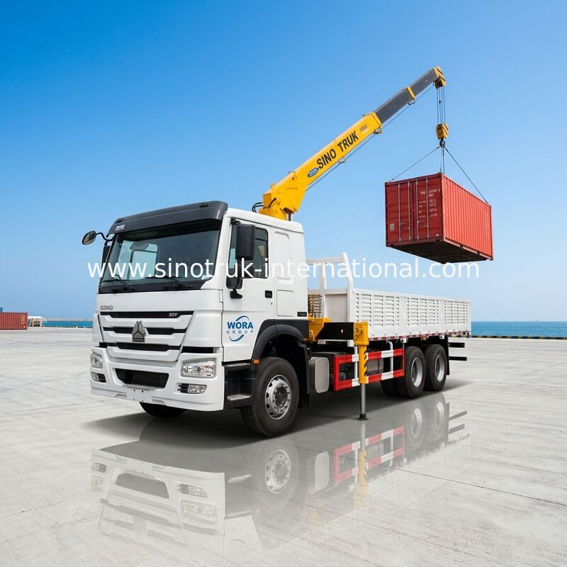 O caminhão de HOWO montou o guindaste móvel 5 toneladas de 4X2 LHD ZZ1127G4215C1