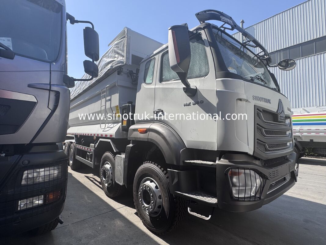 Caminhão basculante 380HP 6X4 do táxi de SINOTRUK HOWO NX uma luz de advertência com um encerado
