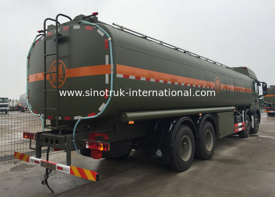 Caminhão de petroleiro estável SINOTRUK do combustível HOWO 30 - 40 toneladas para o transporte 8X4 RHD do óleo