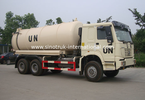 Tipo de movimentação 6×4 caminhão da sucção da água de esgoto com a bomba com sistema de controlo hidráulico