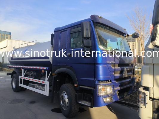 SINOTRUK HOWO Caminhão-tanque de água 4x2 RHD 300HP 10CBM para transporte de água durável