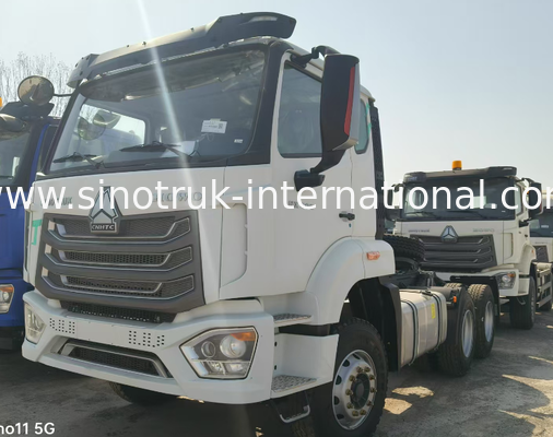 6900x2550x3250 mm Caminhão tractor Euro 2 padrão de emissões Construído para suportar condições de estrada difíceis e cargas de carga pesadas