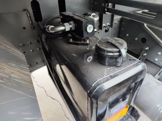 HOWO 6×4 White Dump Truck exterior view showing heavy-duty construction and design